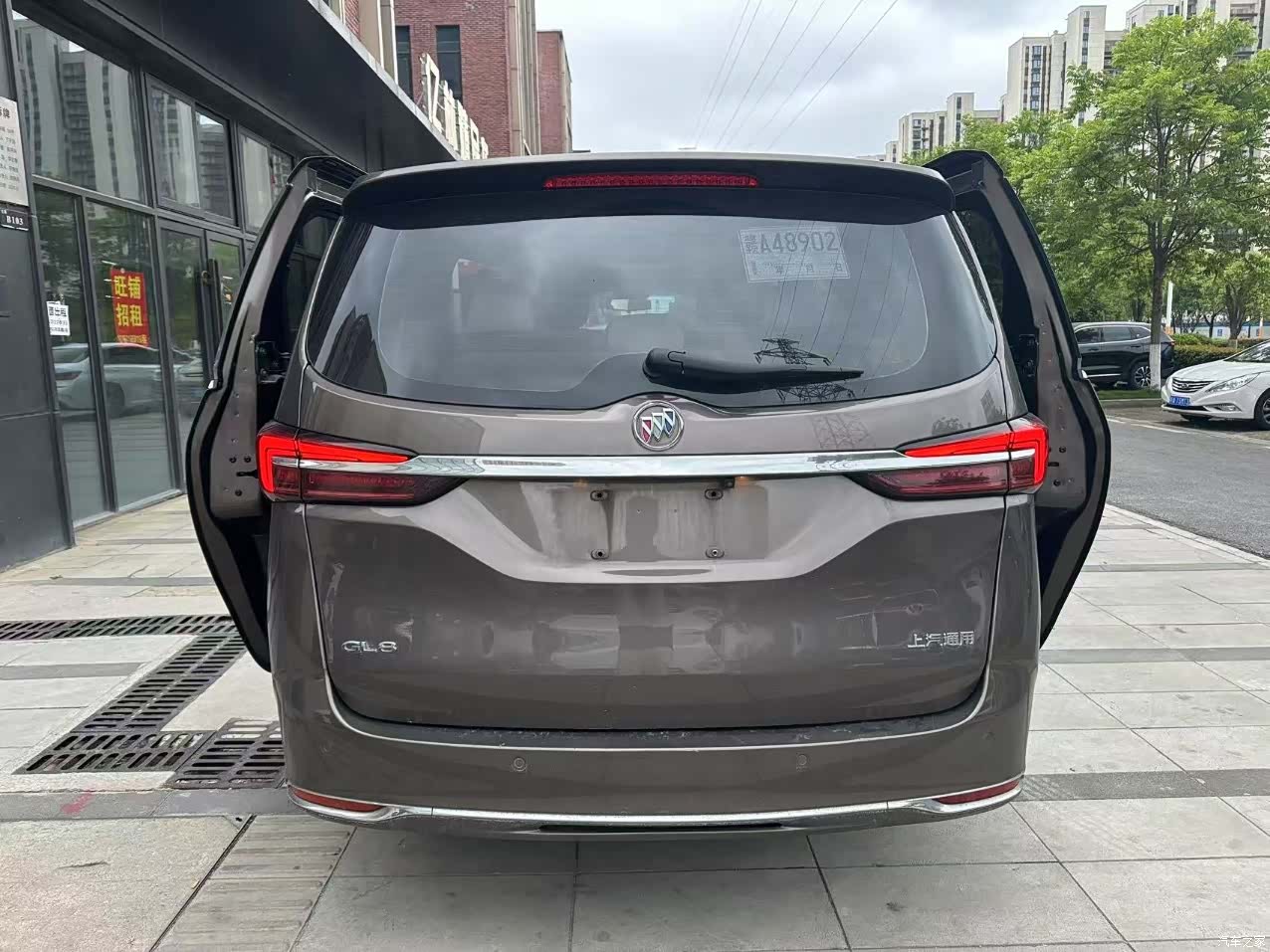 Buick GL8, 2020 9