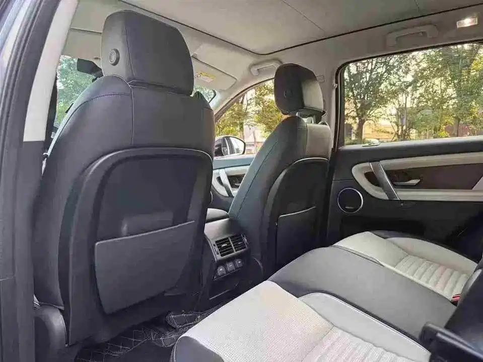 Land Rover Discover sports