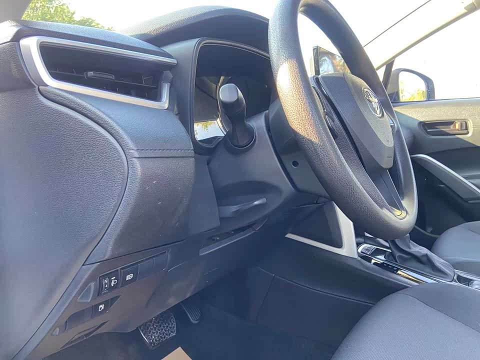 Toyota Corolla Sharp amplifier