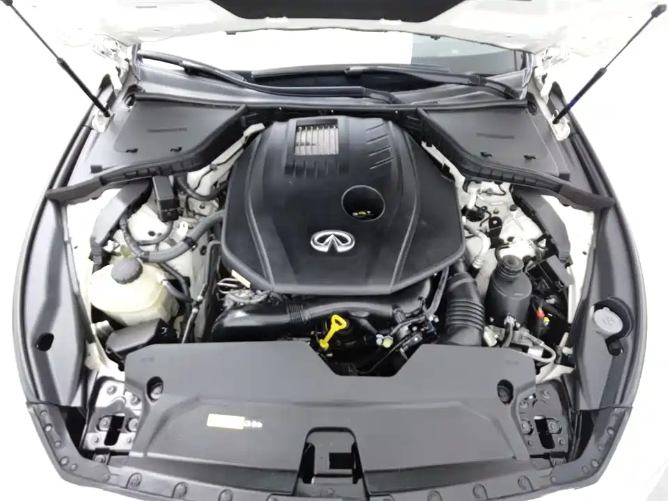 Infiniti Q50L