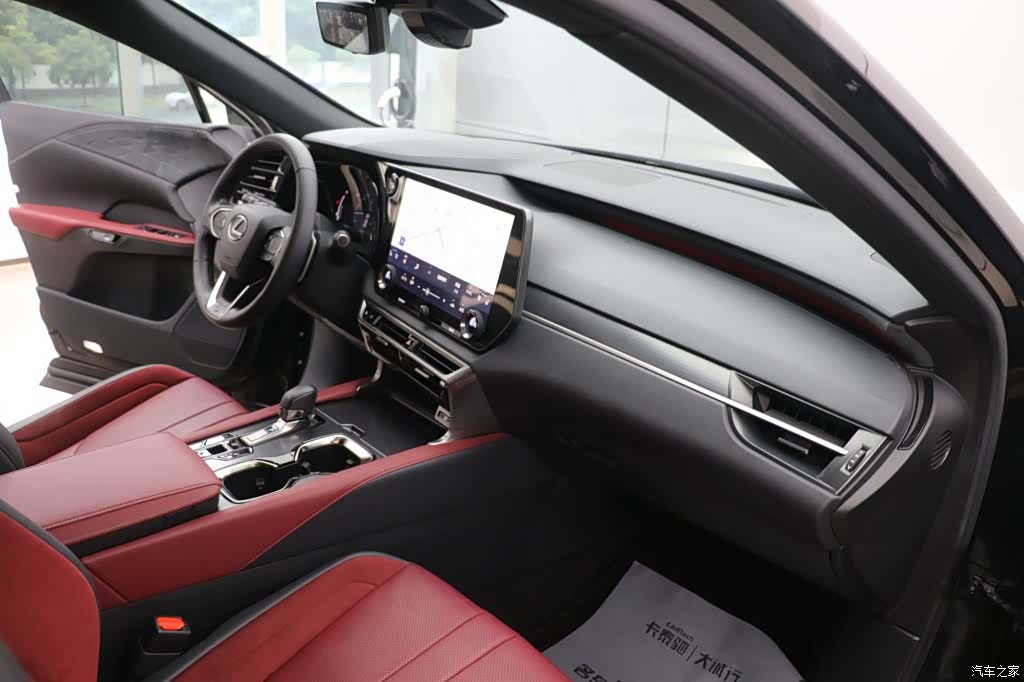 Lexus RX, 2023 21