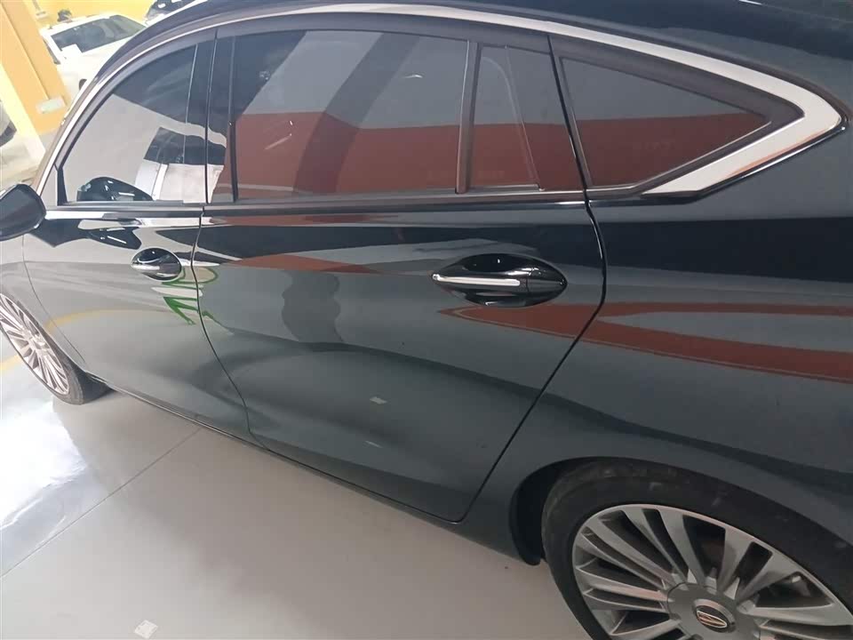 Hongqi H5