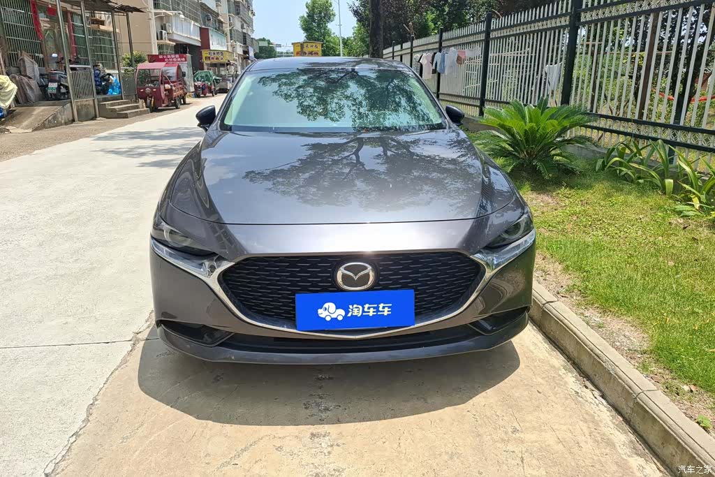 Mazda Mazda3, 2023 2