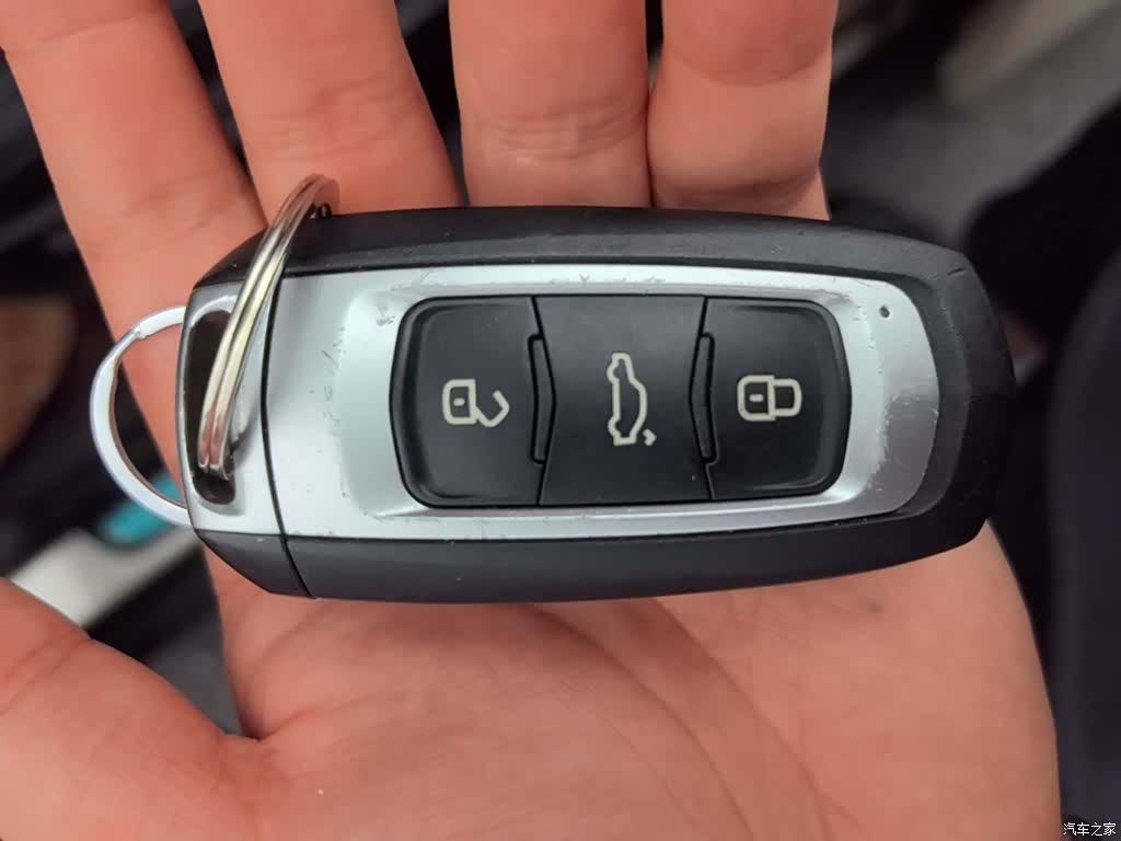 Geely Emgrand, 2017 9