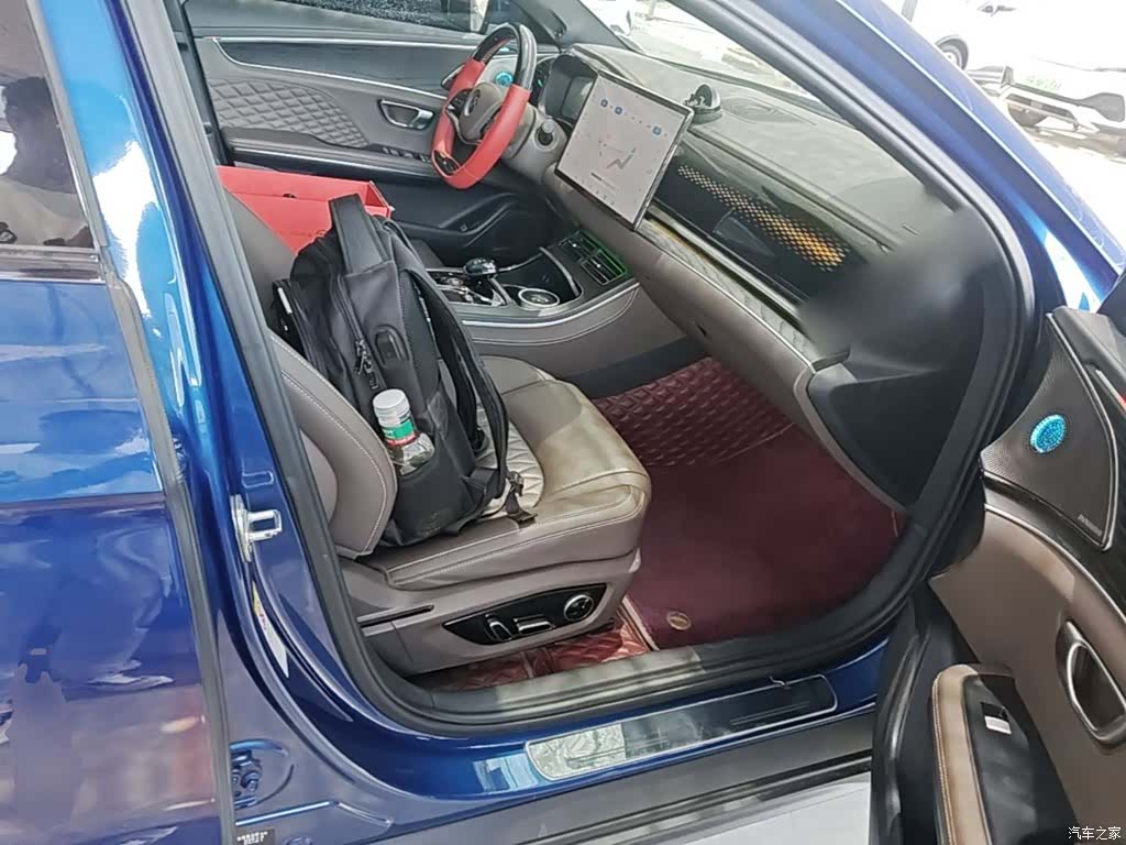 BYD Han, 2022 25