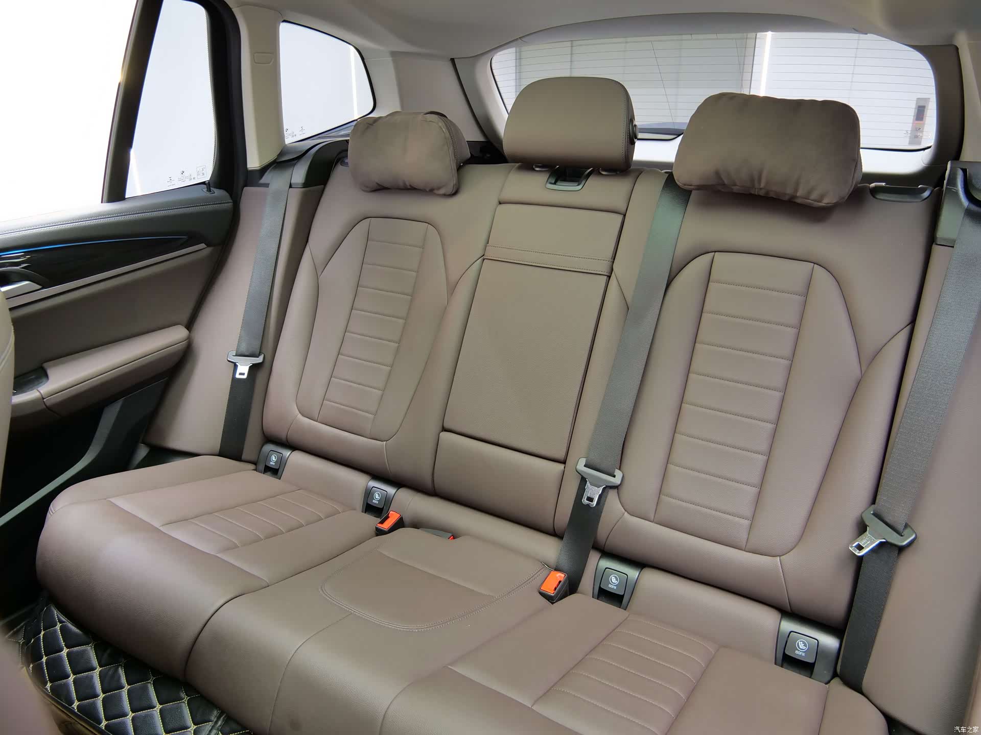 BMW iX3, 2021 10