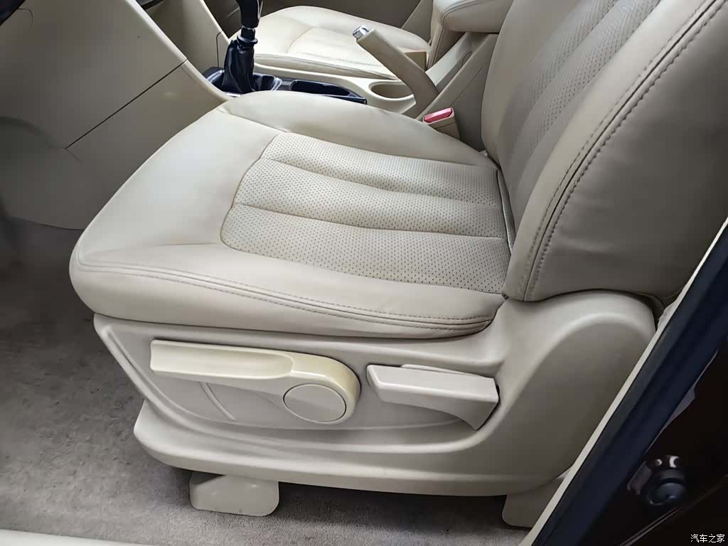 Wuling 730, 2016 20