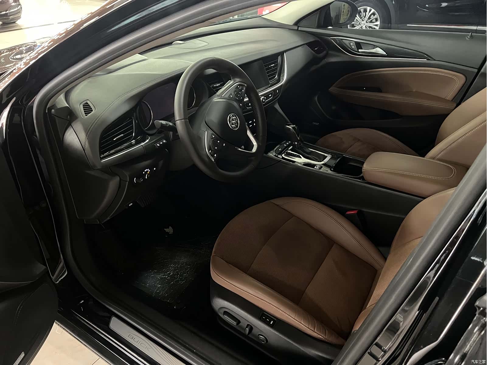 Buick Regal, 2020 4