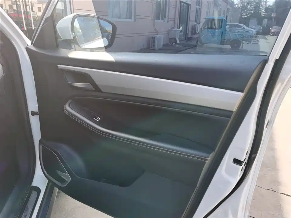 Geely Vision X6