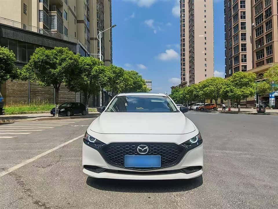 Mazda 3 Angkesaila
