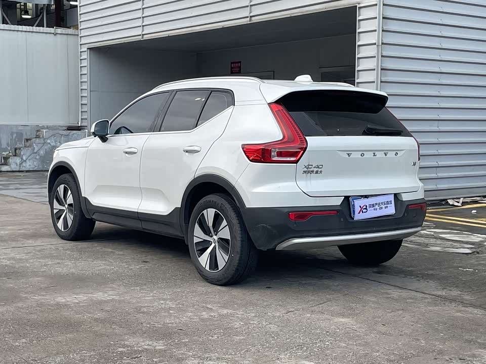 Volvo XC40