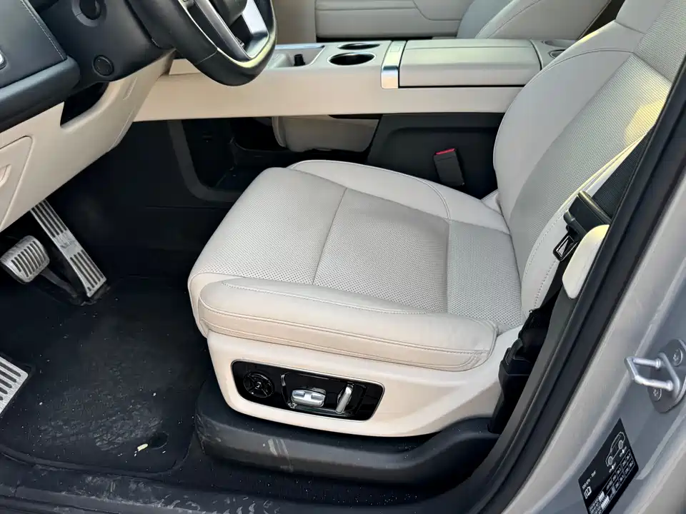Li Auto Ideal L8