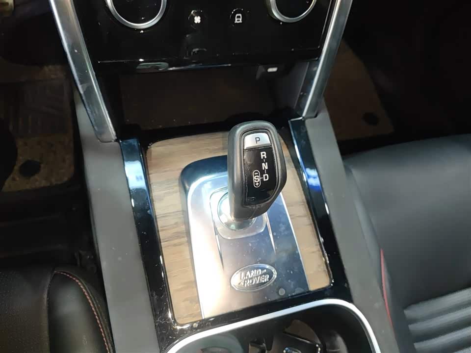 Land Rover Discover sports