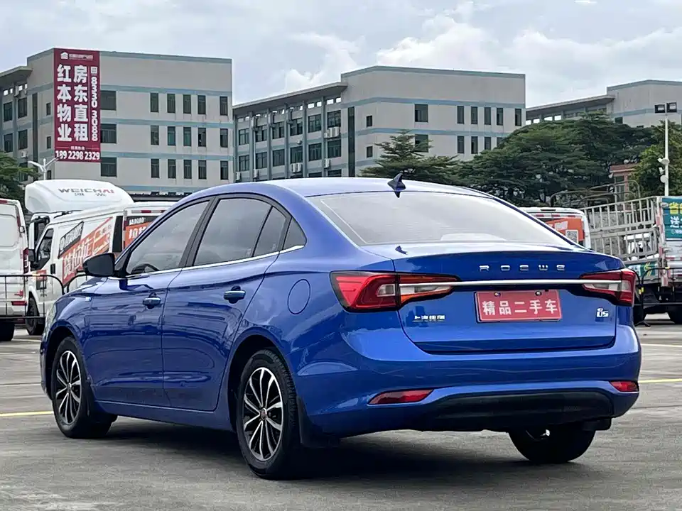 Roewe i5