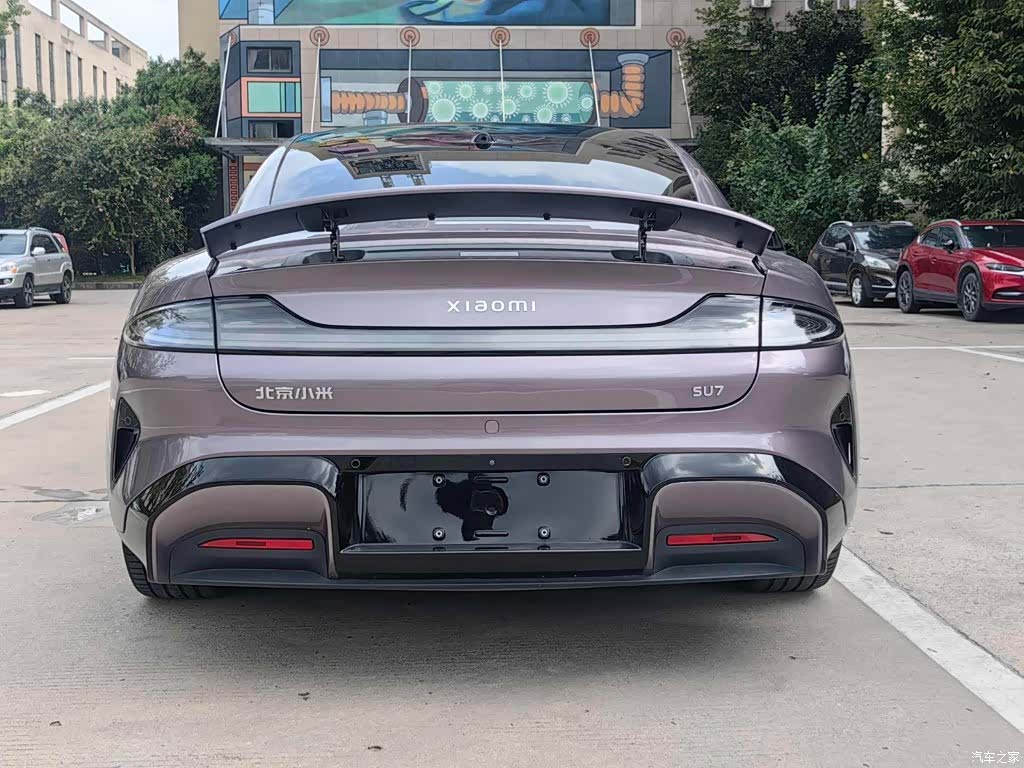 Xiaomi SU7, 2024 18