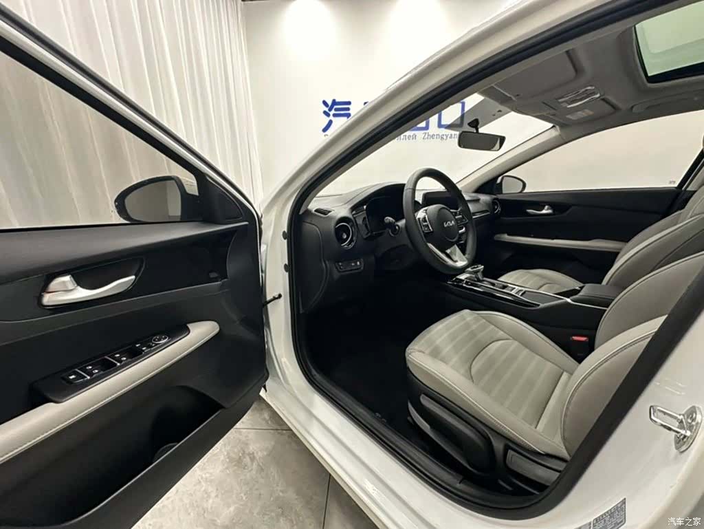 Kia K3, 2023 7
