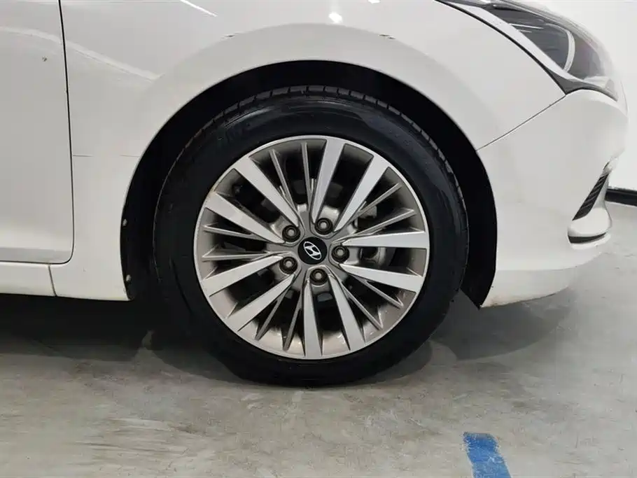 Hyundai Name picture