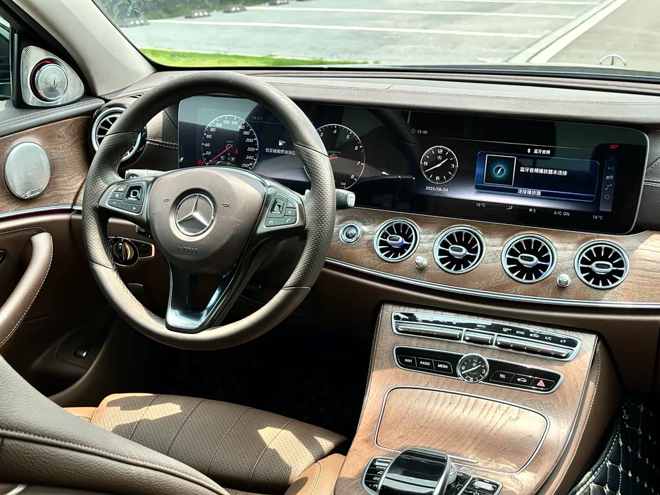 Mercedes-Benz E-class Mercedes-Benz E-class