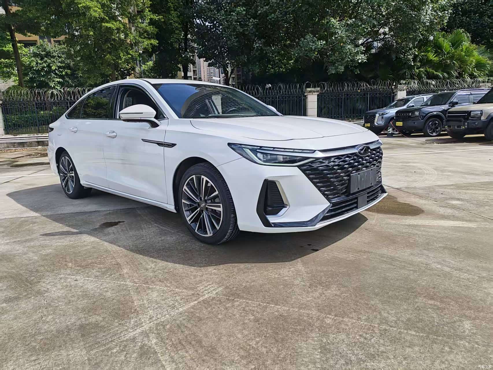 Chery Arrizo 8, 2022 3