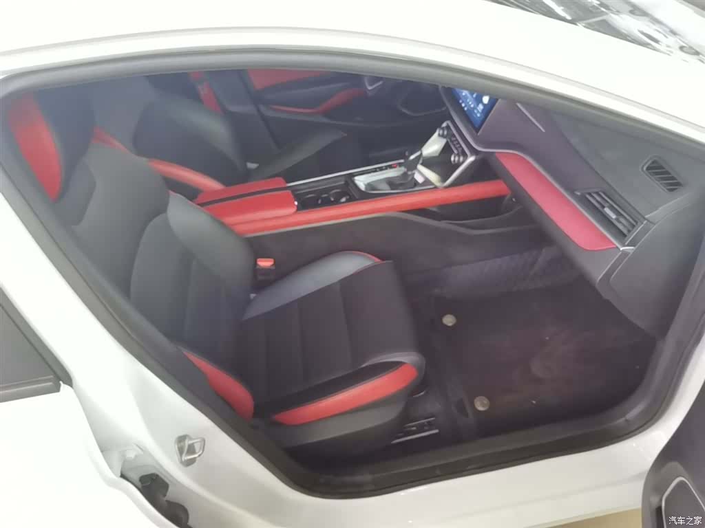 Geely Binray, 2021 25