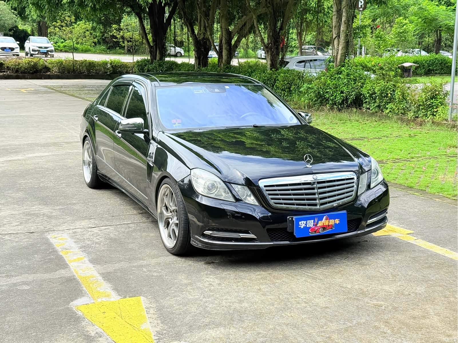 Mercedes-Benz E-Class, 2011 3