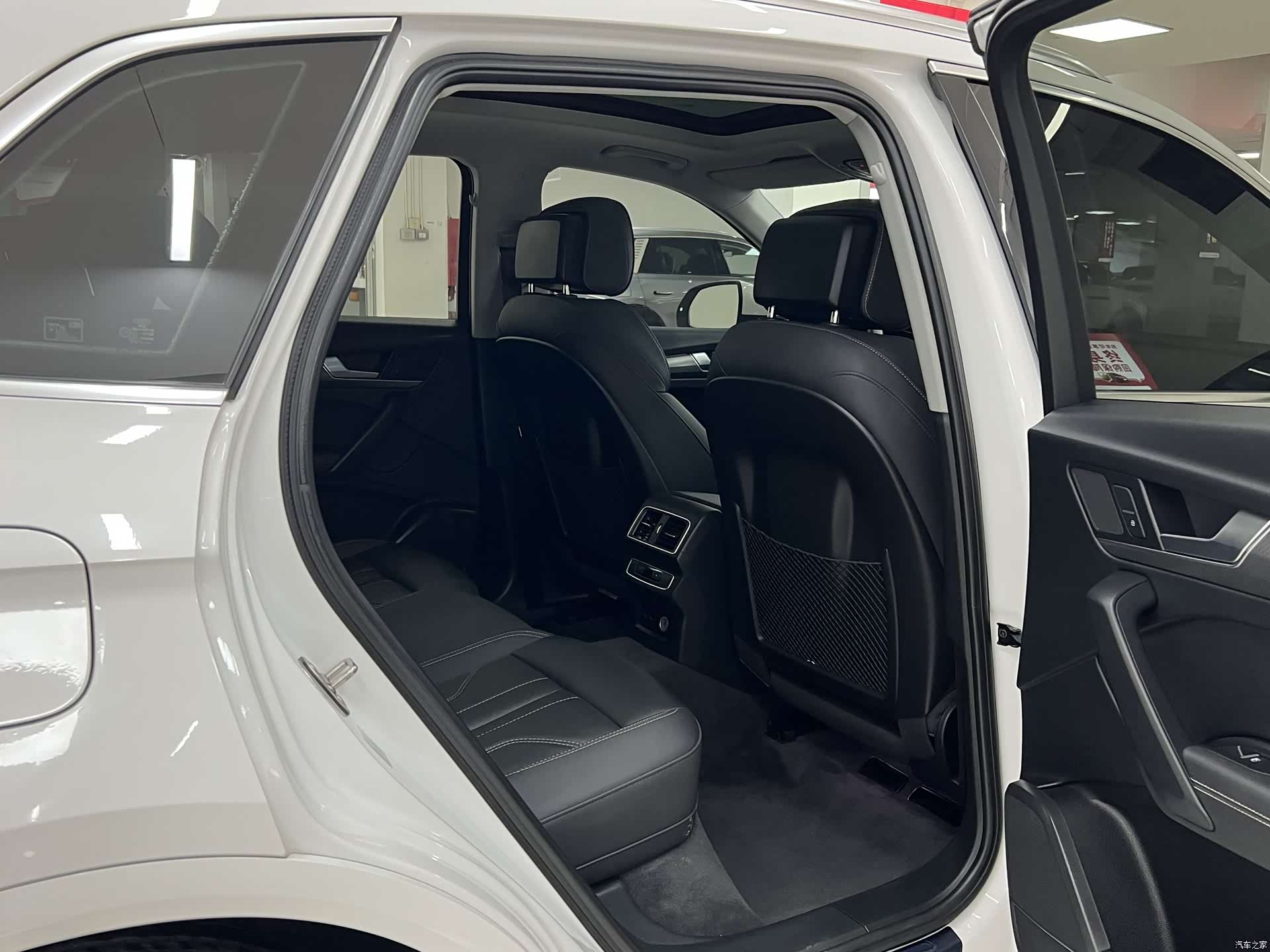 Audi Q5L, 2022 13