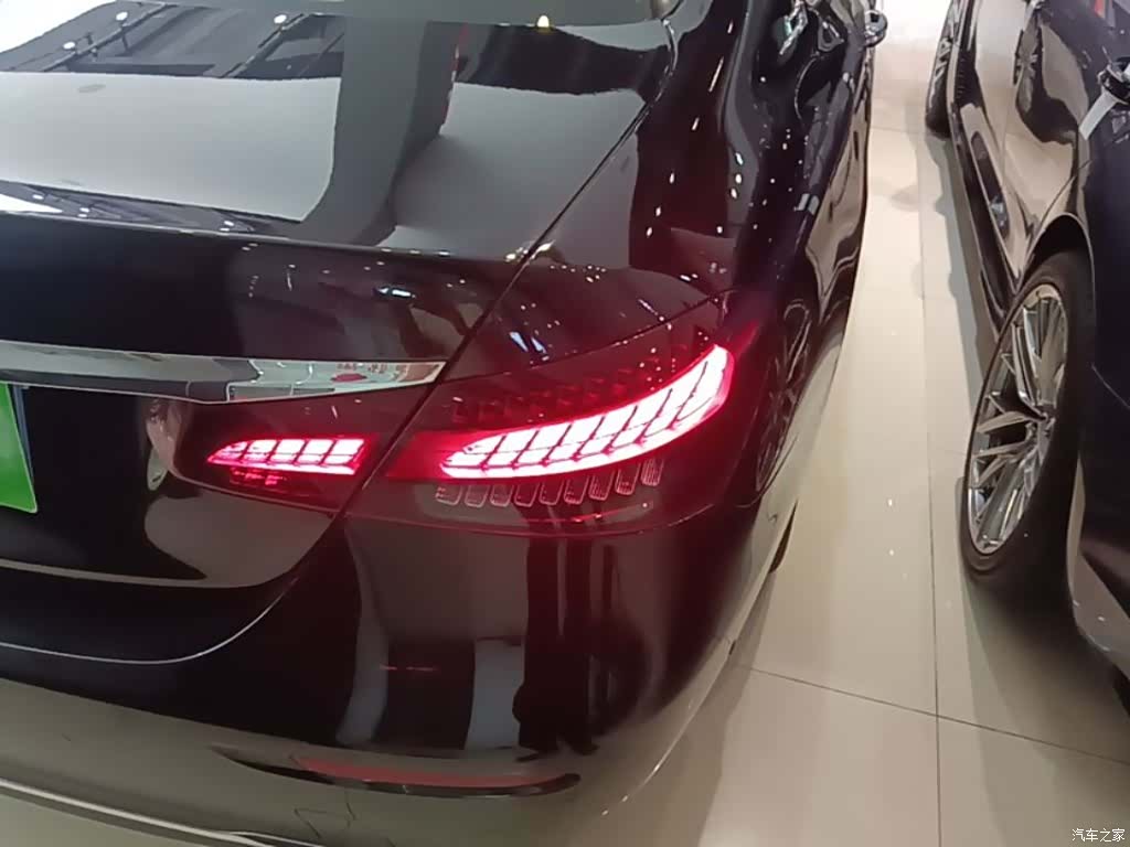 Mercedes-Benz E-Class, 2022 8