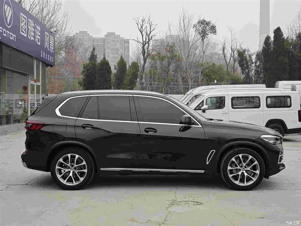 BMW X5, 2021 3