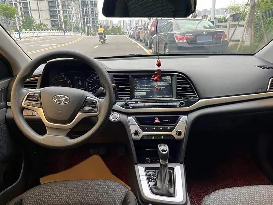 Hyundai Lead