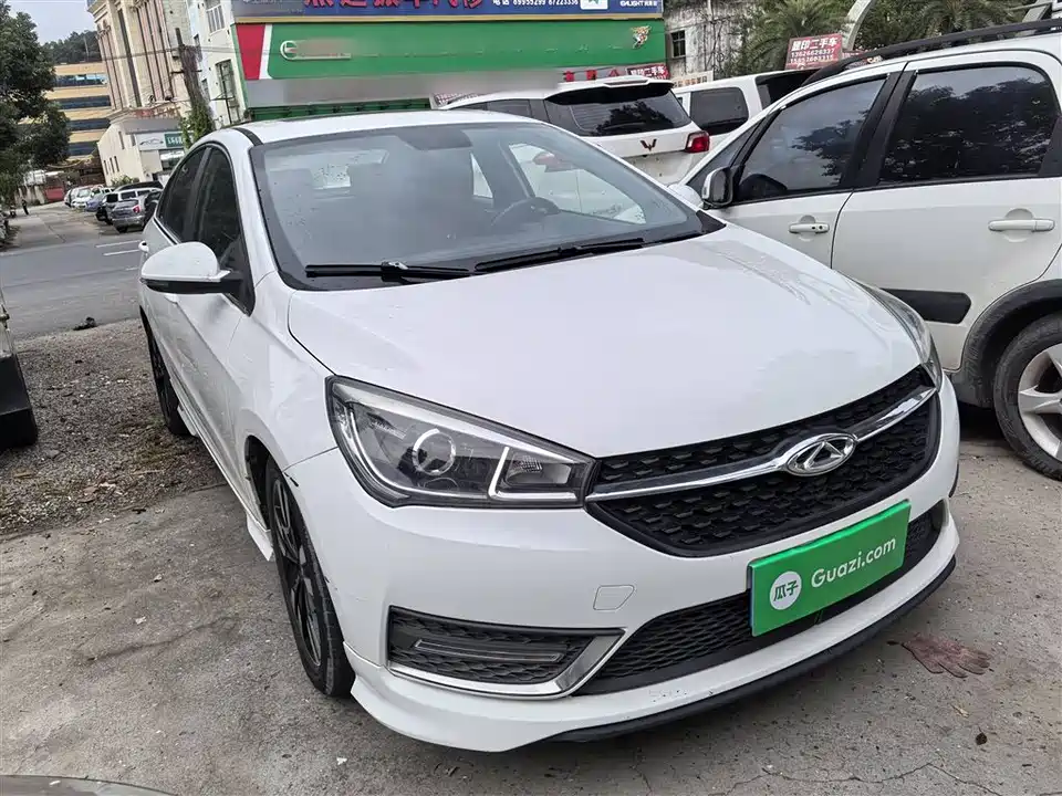 Chery Arrizo 5