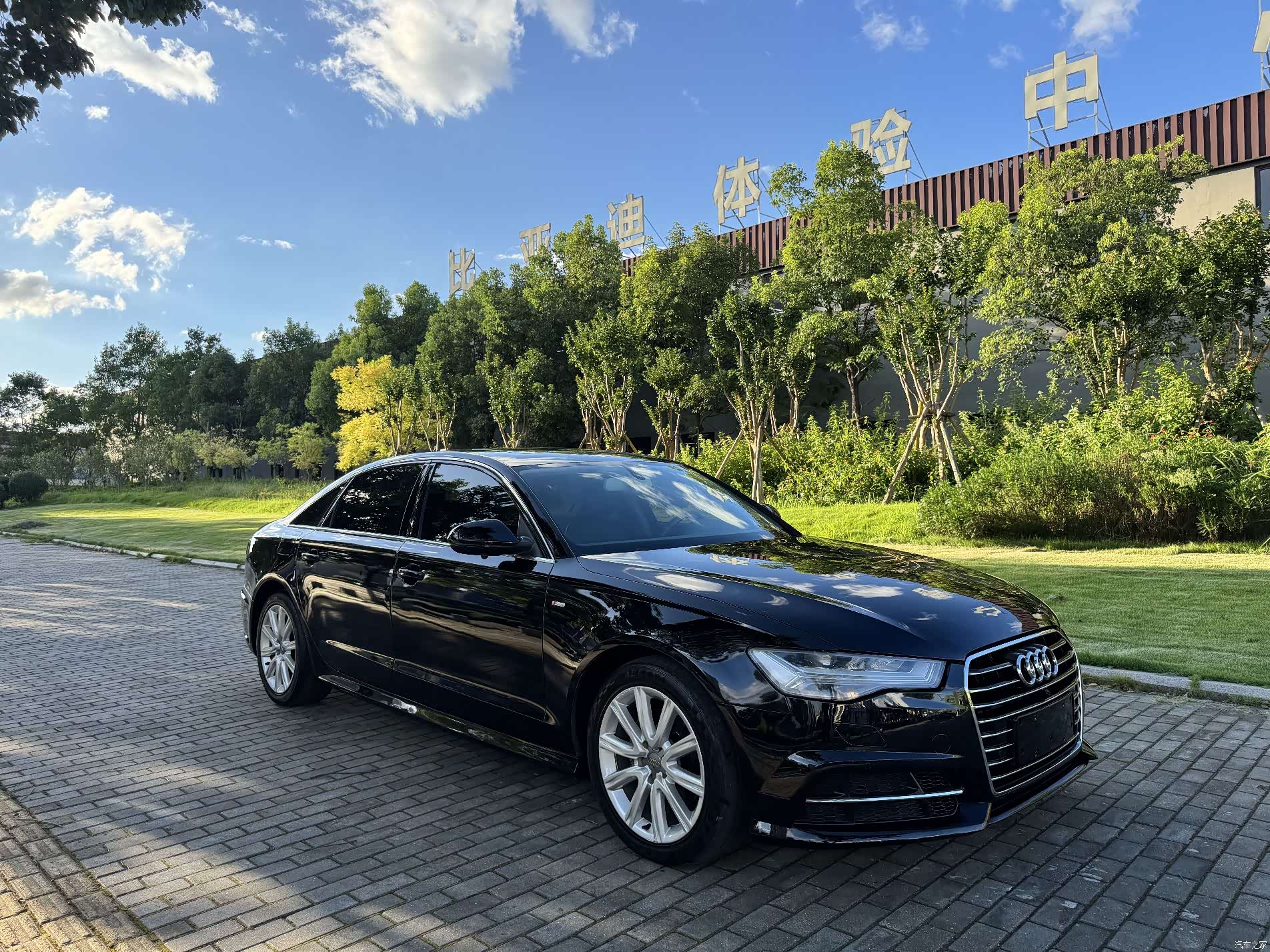 Audi A6L, 2019 3