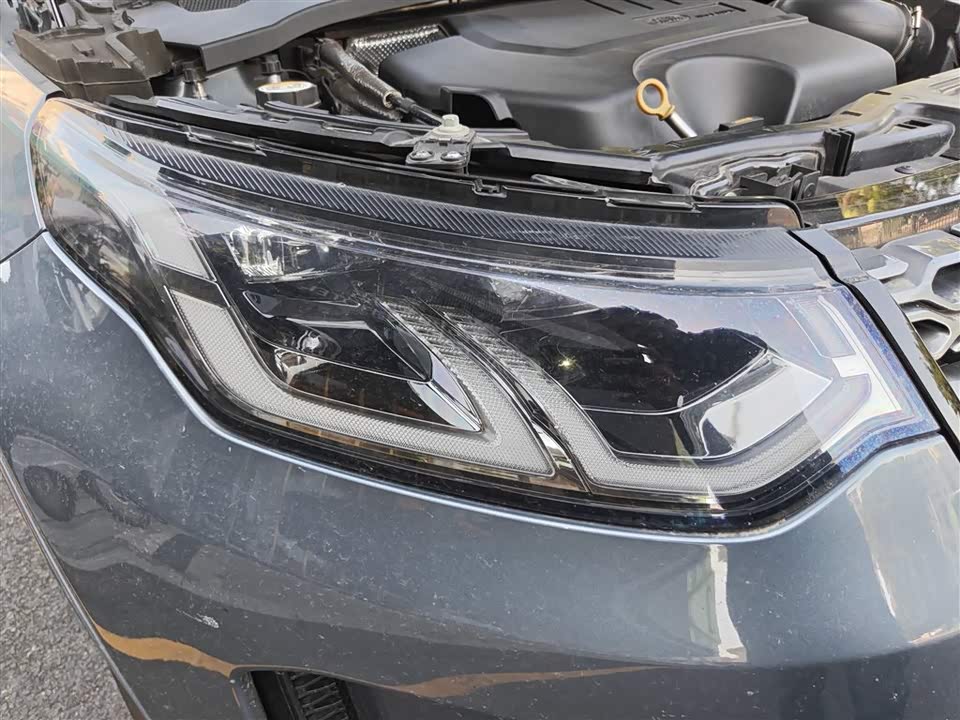 Land Rover Discover sports