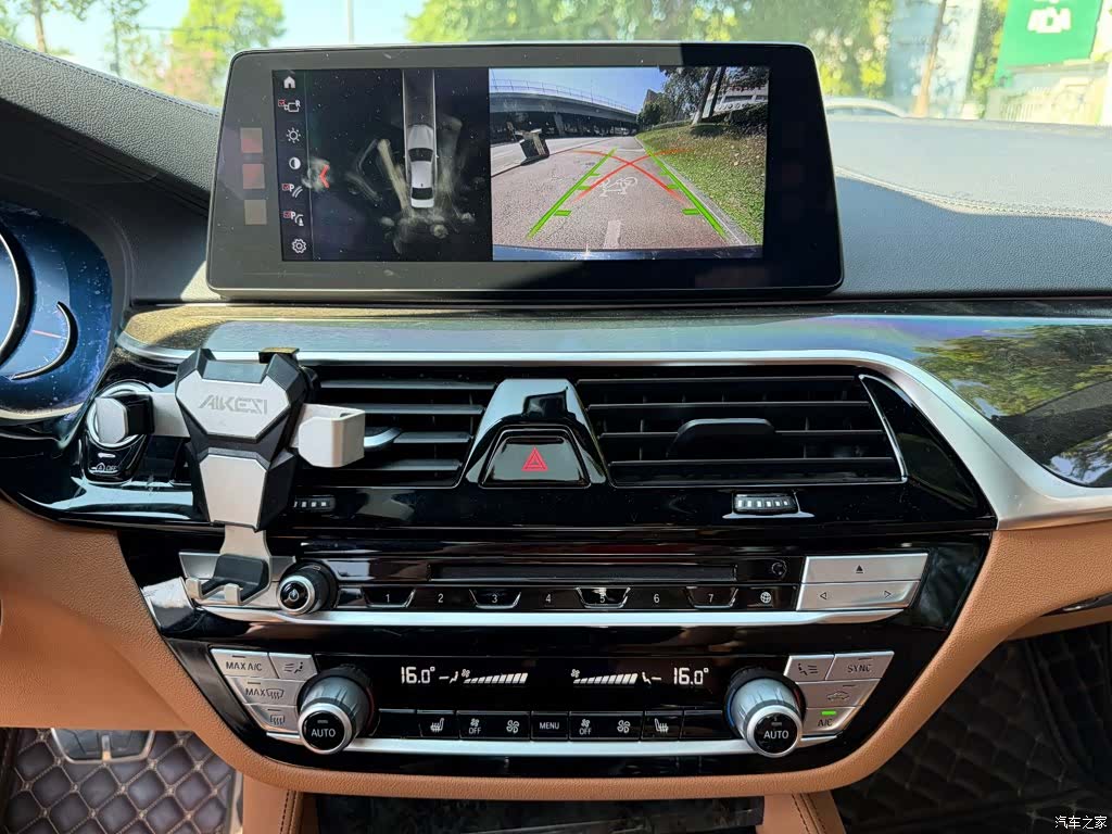 BMW 5 Series, 2018 10