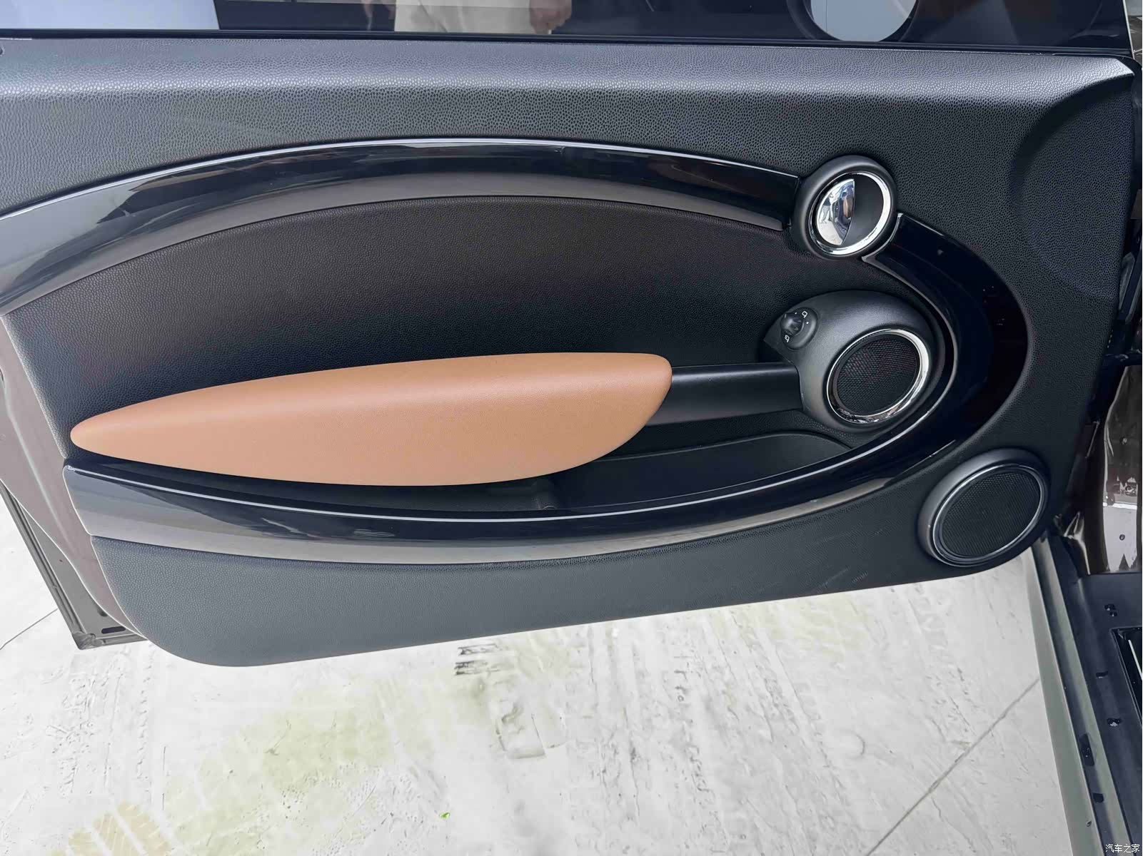 Mini Cooper, 2010 16