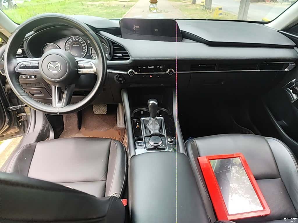 Mazda Mazda3, 2020 10