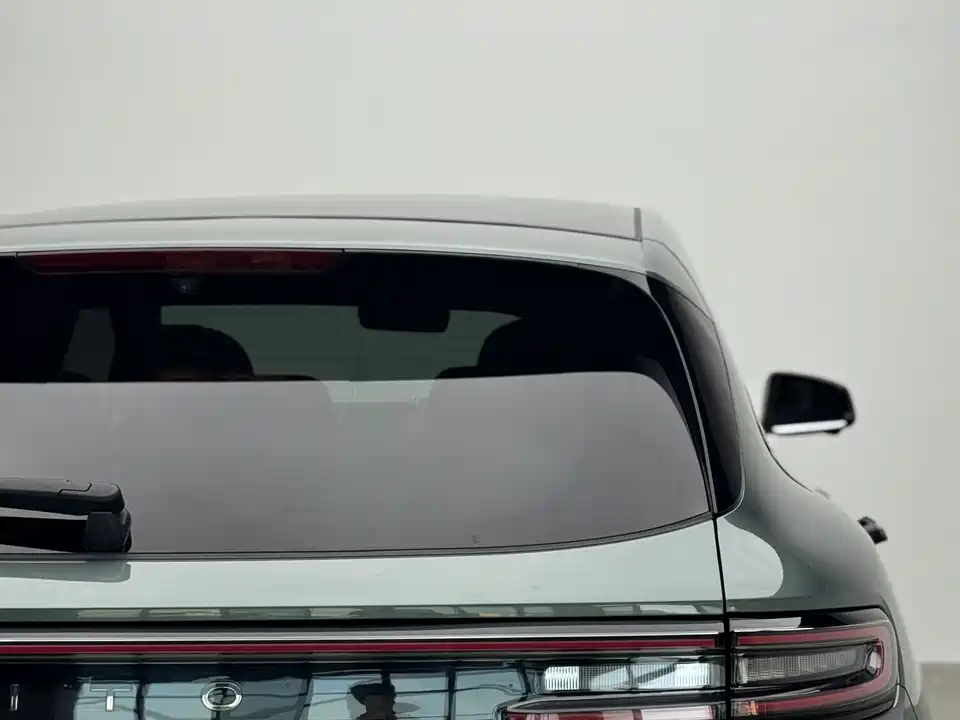 AITO Ask the world M5