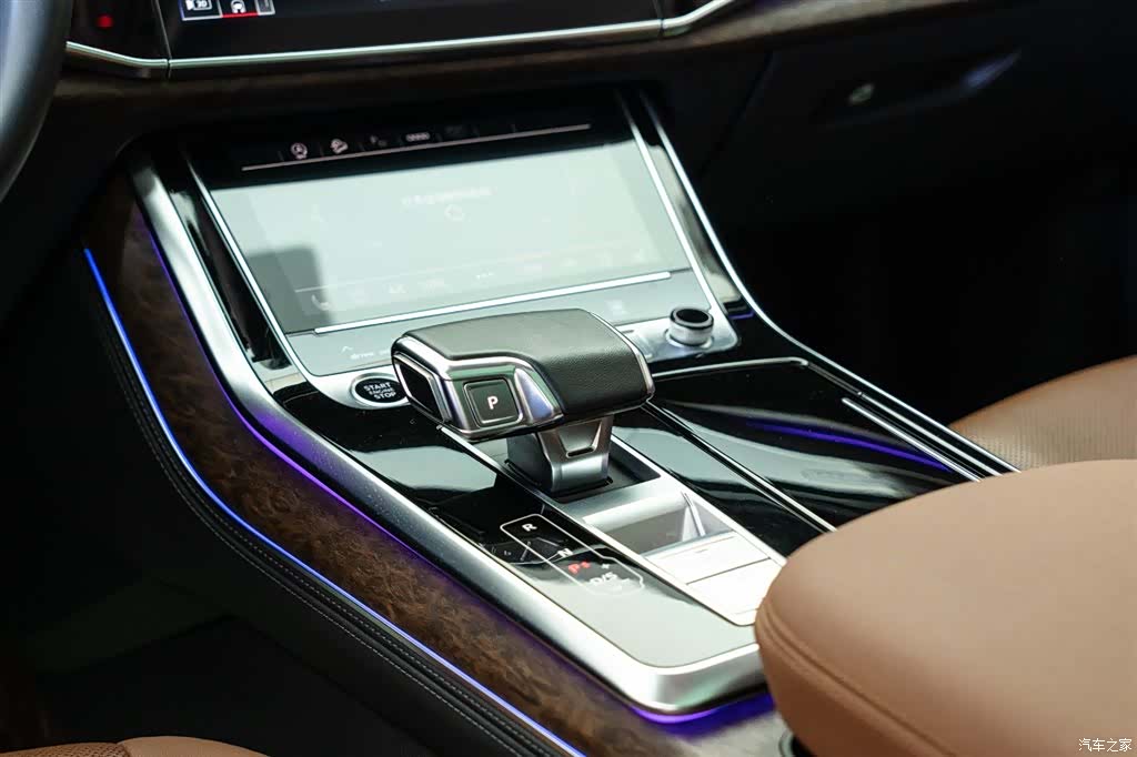 Audi Q7, 2023 14