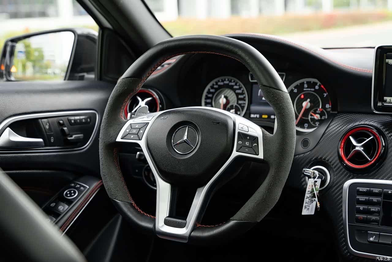 Mercedes-Benz A-Class, 2015 все фото