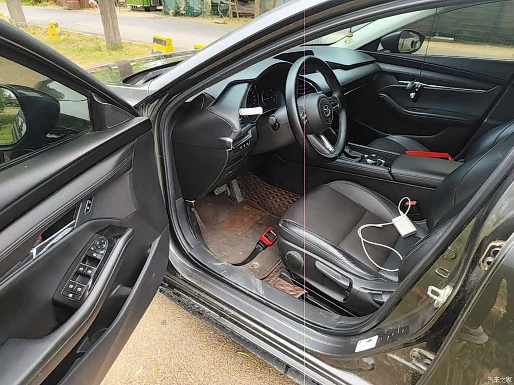 Mazda Mazda3, 2020 16
