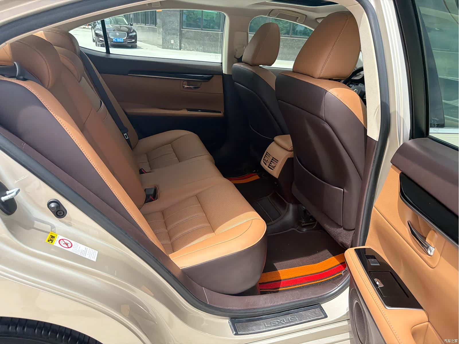 Lexus ES, 2015 10