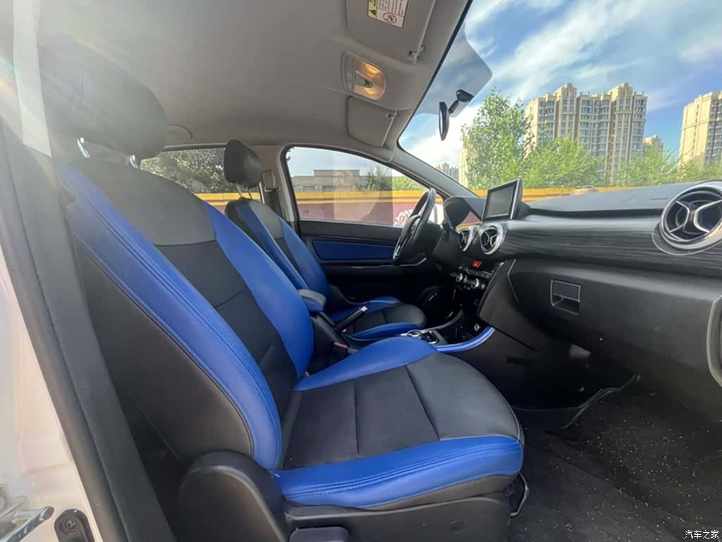 BAIC EX360, 2019 13