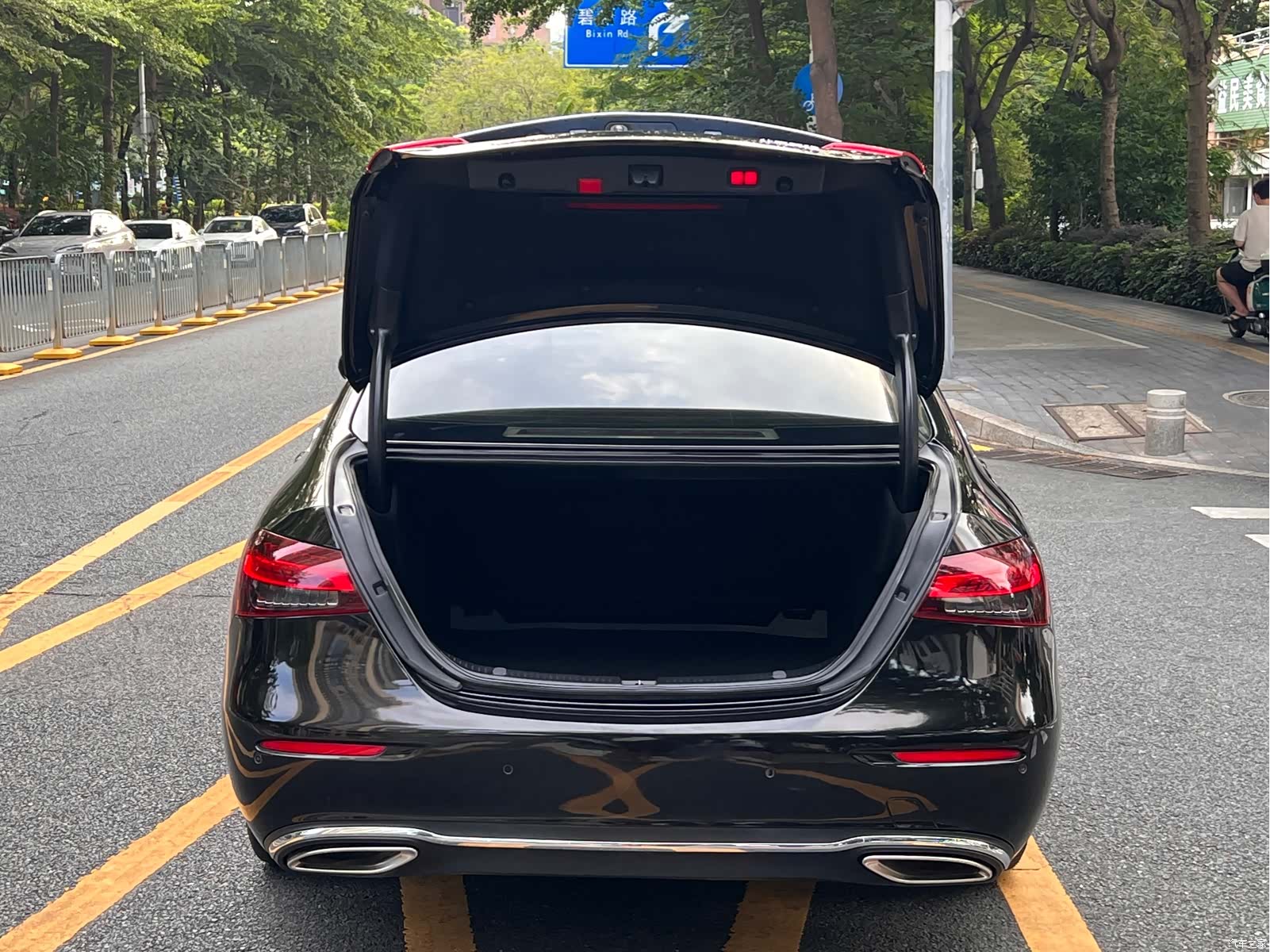 Mercedes-Benz E-Class, 2021 18
