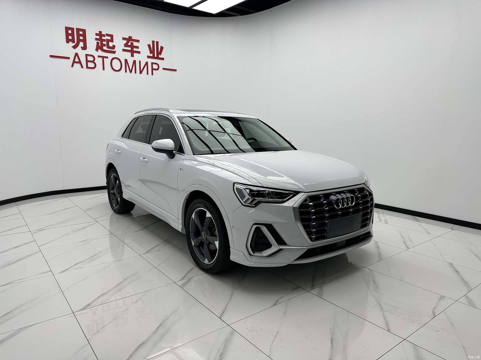 Audi Q3, 2022 3