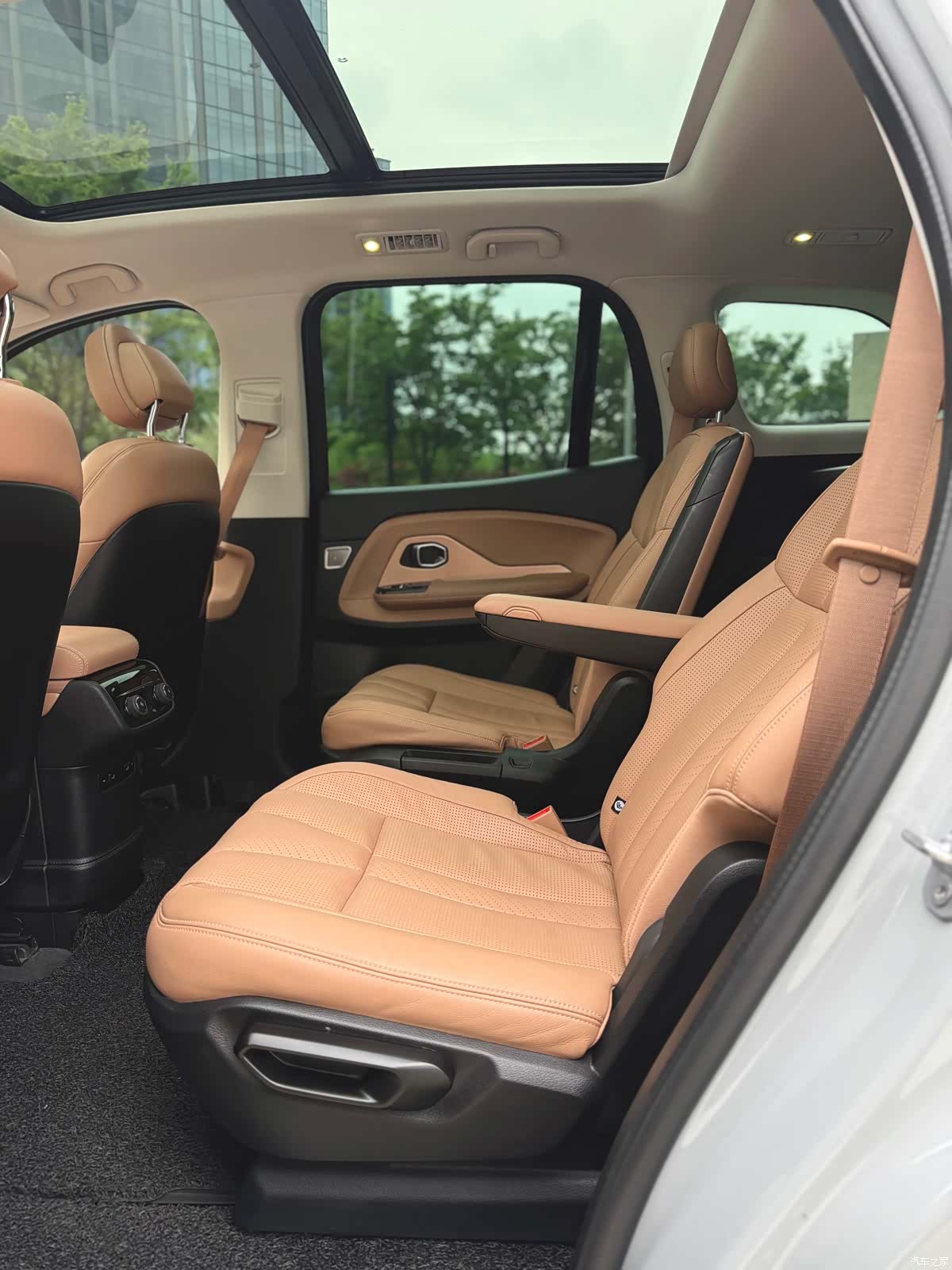 NIO ES8, 2019 16