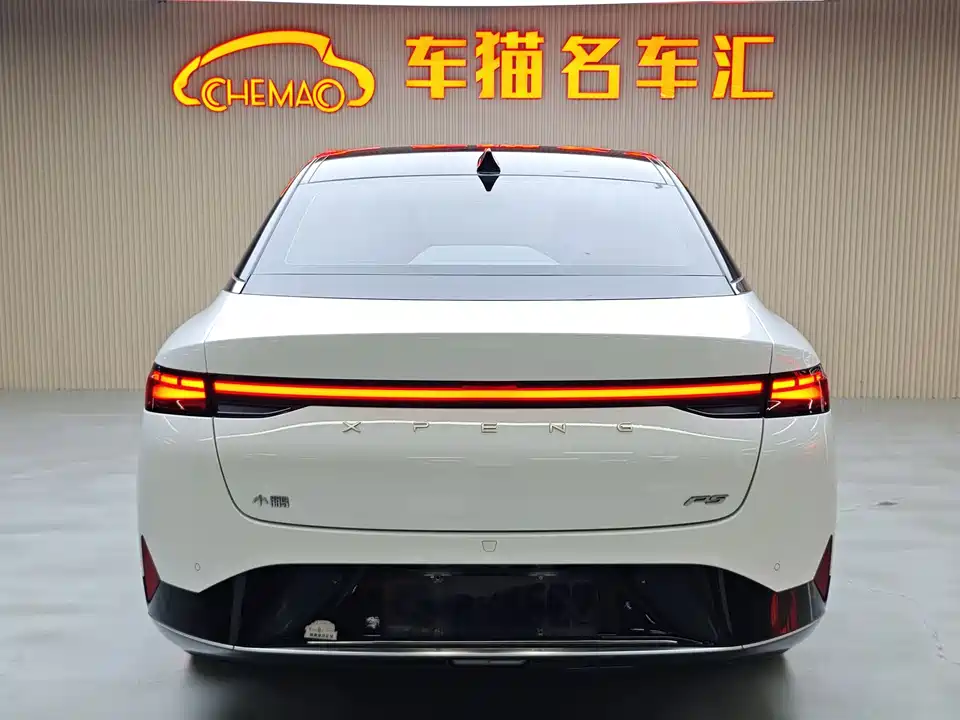 XPENG P5