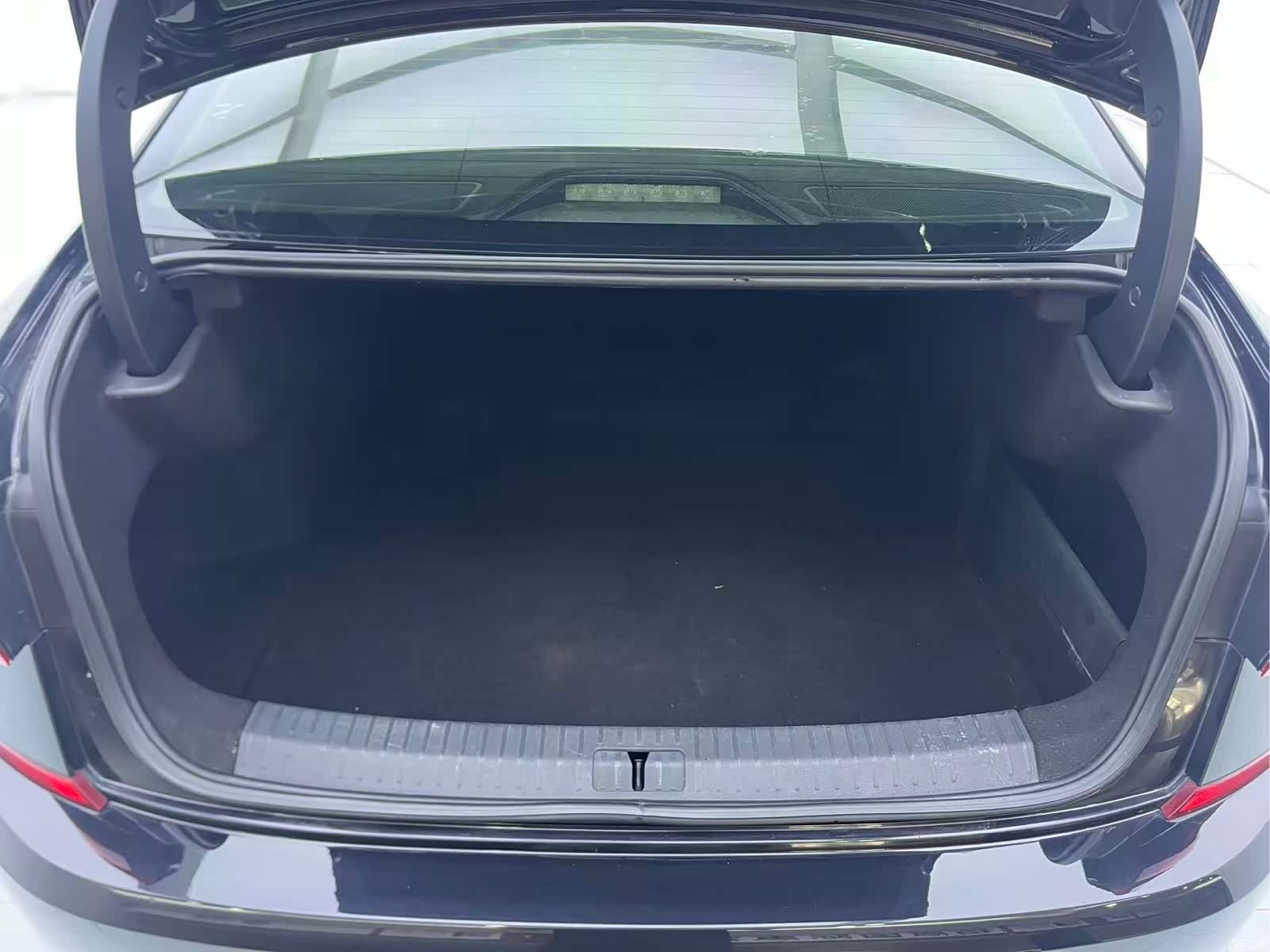 Volkswagen Passat, 2019 13