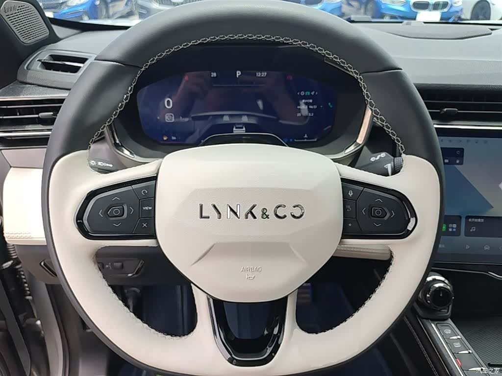 Lynk & Co 01, 2023 11