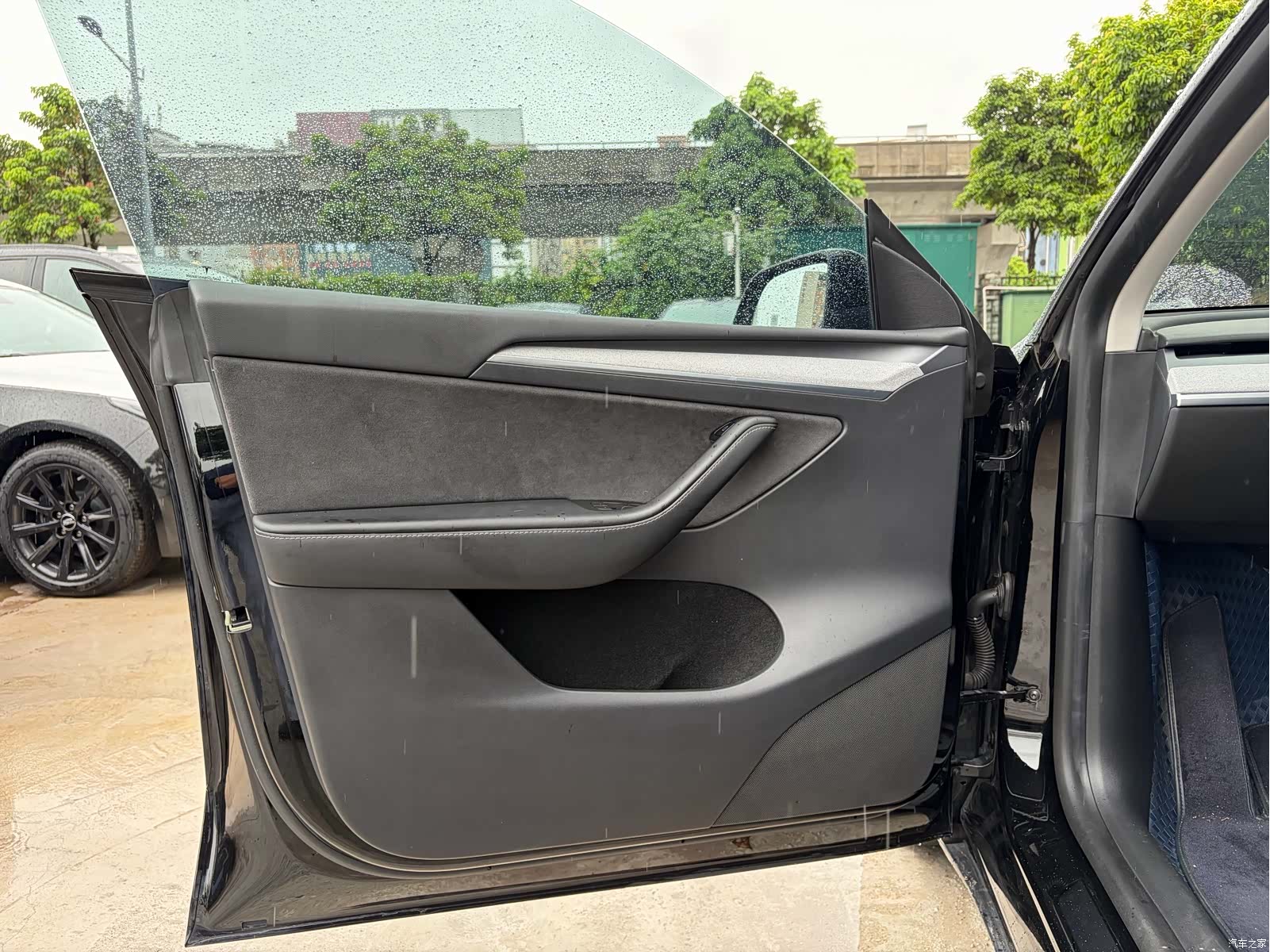 Tesla Model Y, 2022 10