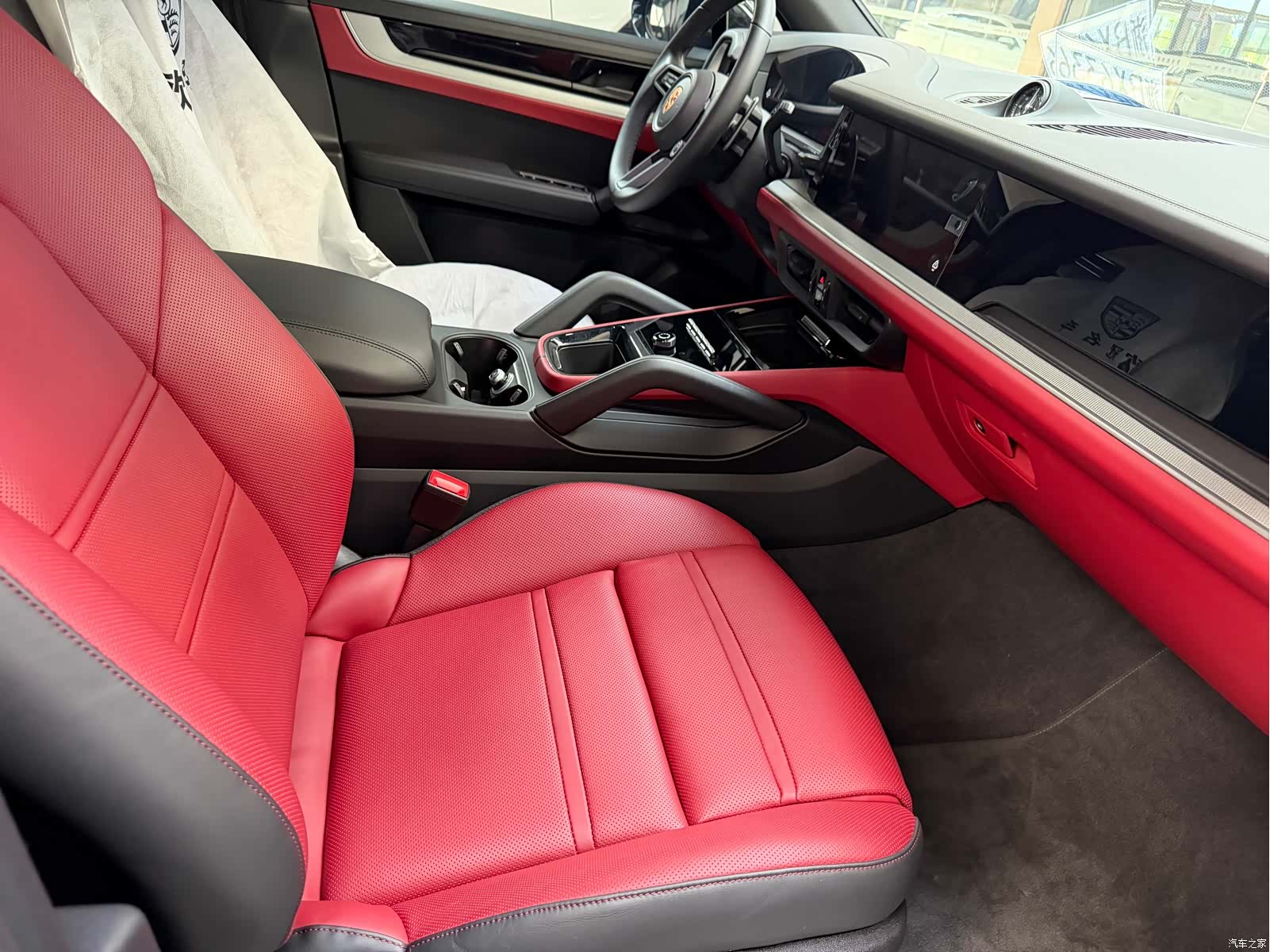 Porsche Cayenne, 2024 10