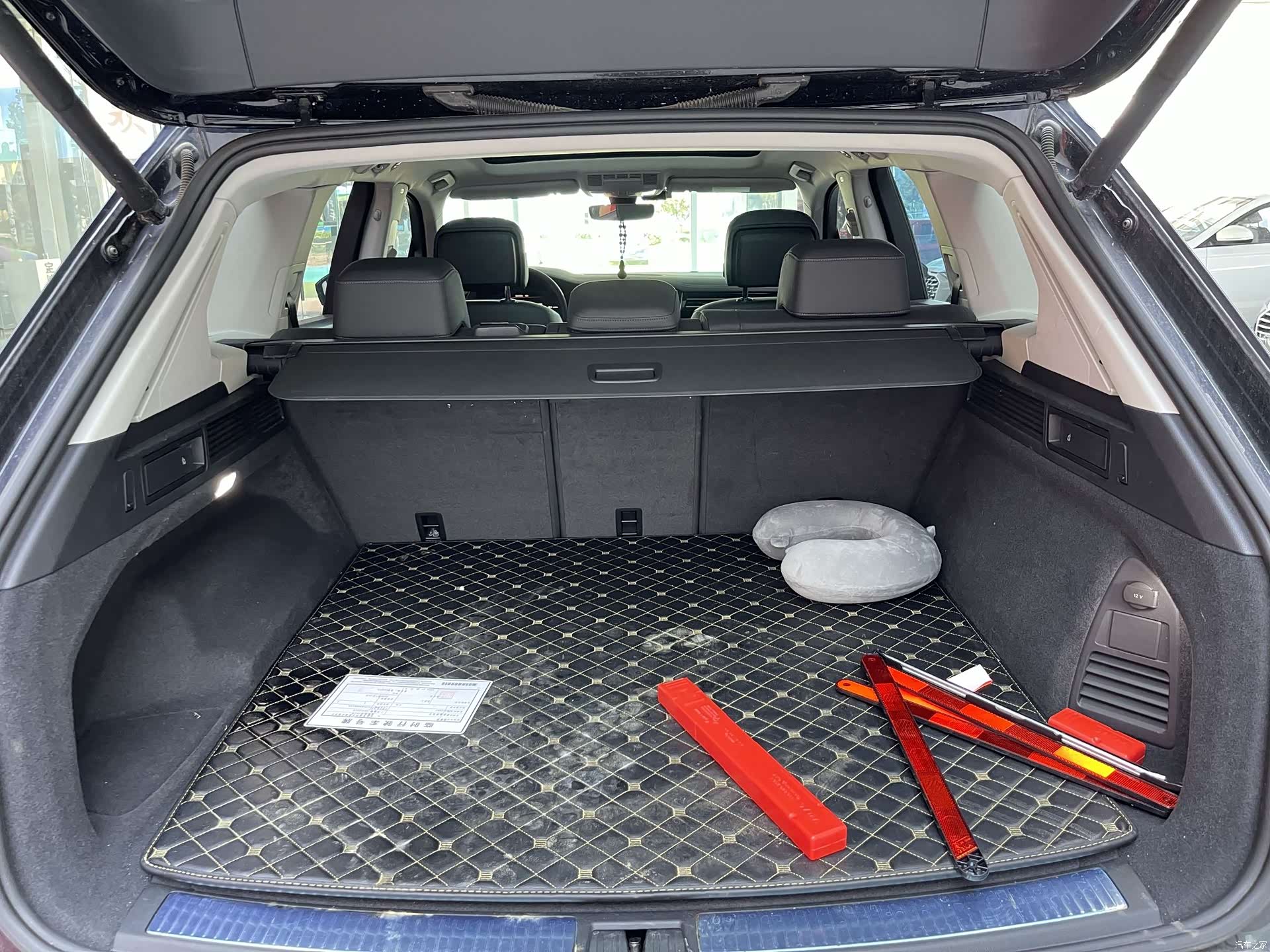 Volkswagen Touareg, 2021 14